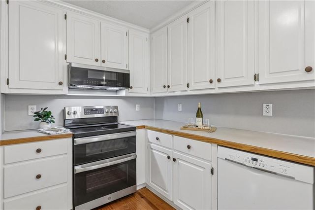 126 Delaney Pine Drive, Waleska, GA 30183