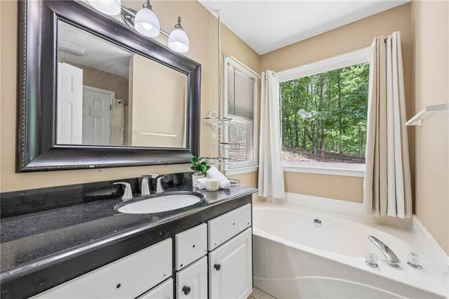 126 Delaney Pine Drive, Waleska, GA 30183