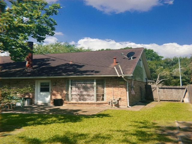2901 Peach Lane, Pasadena, TX 77502