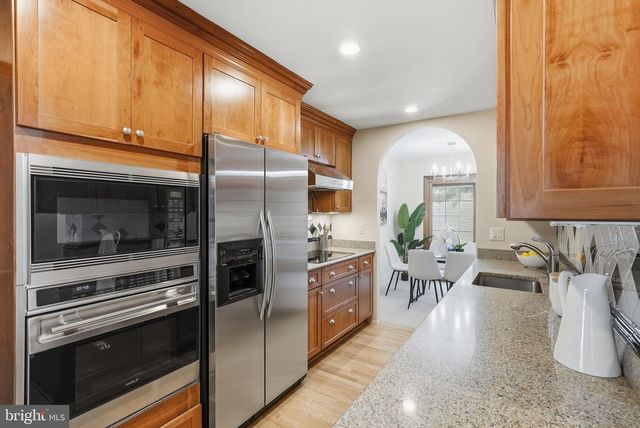 5500 COROT CT, Fairfax, VA 22032