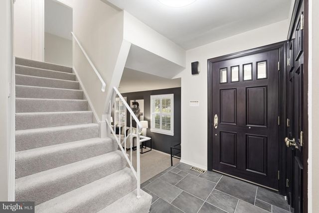 5500 COROT CT, Fairfax, VA 22032