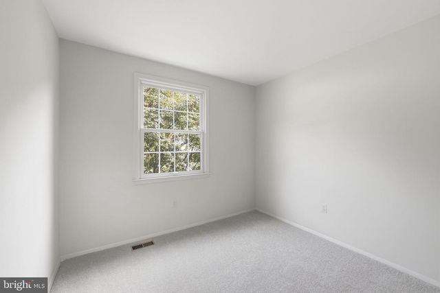 5500 COROT CT, Fairfax, VA 22032
