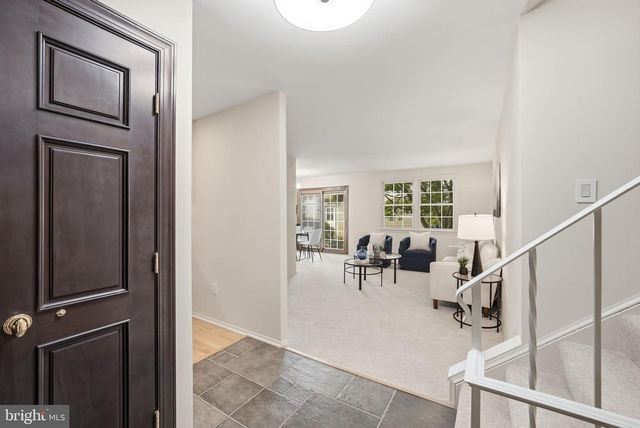 5500 COROT CT, Fairfax, VA 22032