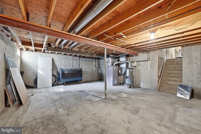 5500 COROT CT, Fairfax, VA 22032