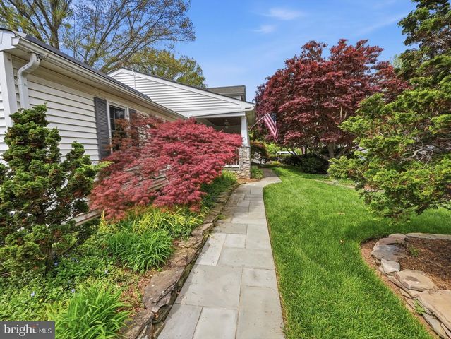 5500 COROT CT, Fairfax, VA 22032