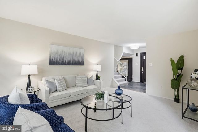 5500 COROT CT, Fairfax, VA 22032