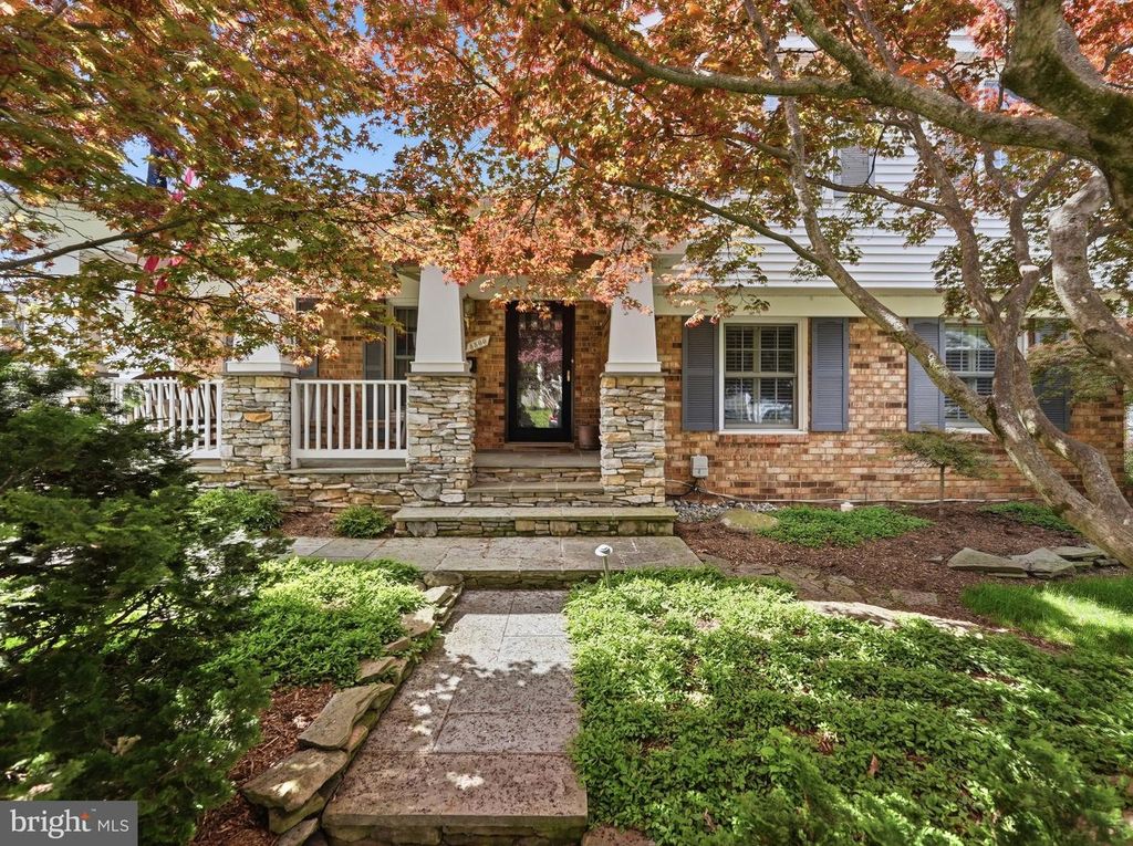 5500 COROT CT, Fairfax, VA 22032