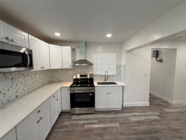 2161 NW 26th Ave no unit, Fort Lauderdale, FL 33311