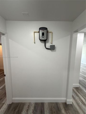 2161 NW 26th Ave no unit, Fort Lauderdale, FL 33311