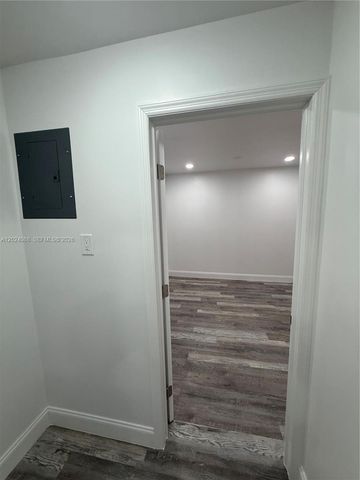 2161 NW 26th Ave no unit, Fort Lauderdale, FL 33311