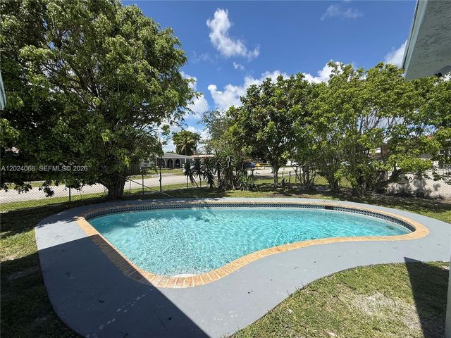 2161 NW 26th Ave no unit, Fort Lauderdale, FL 33311