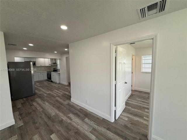 2161 NW 26th Ave no unit, Fort Lauderdale, FL 33311