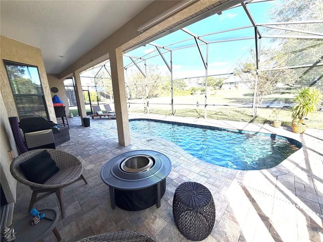 388 HAMMOCK OAK CIRCLE, Debary, FL 32713