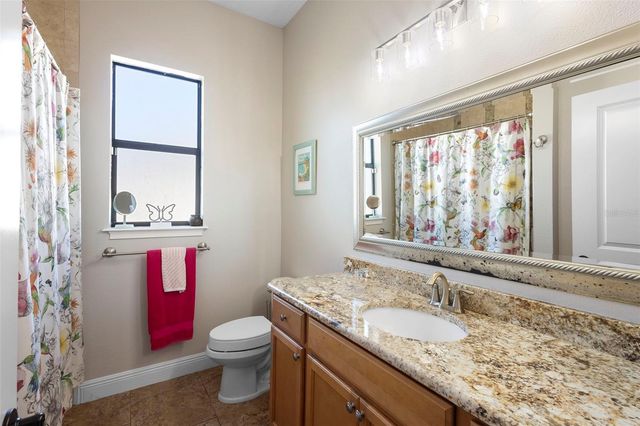 388 HAMMOCK OAK CIRCLE, Debary, FL 32713