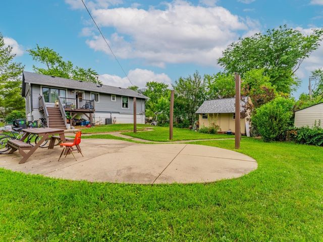 721 Lacy Avenue, Streamwood, IL 60107