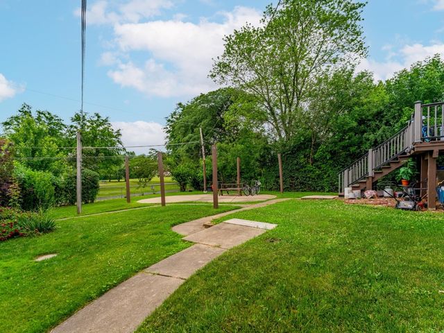 721 Lacy Avenue, Streamwood, IL 60107