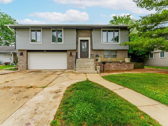 721 Lacy Avenue, Streamwood, IL 60107