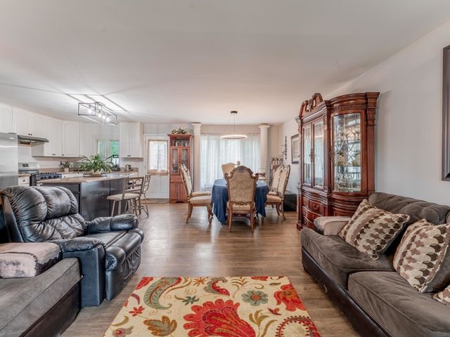721 Lacy Avenue, Streamwood, IL 60107