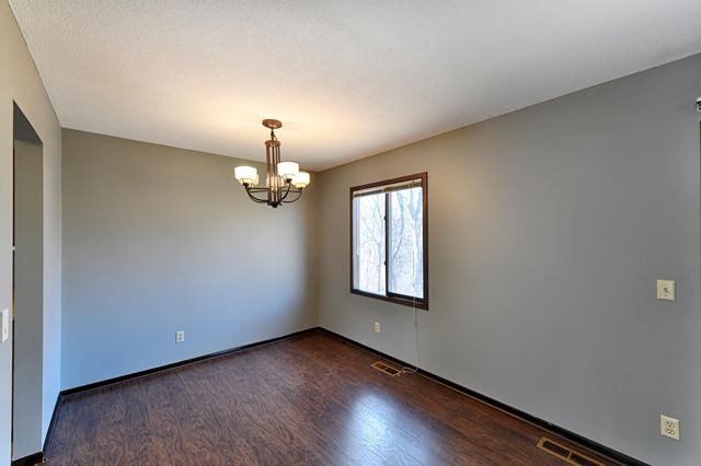 12102 Red Oak Court S, Burnsville, MN 55337