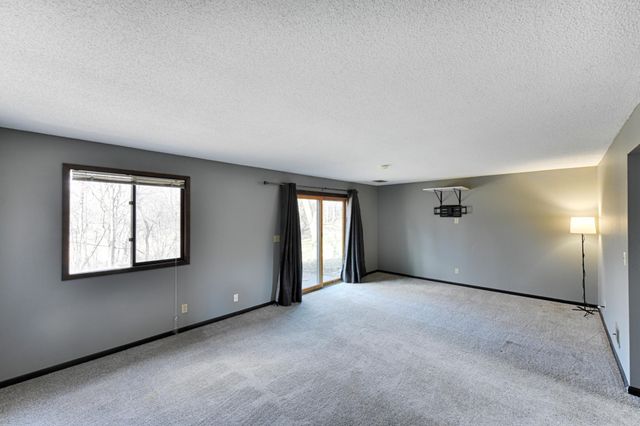 12102 Red Oak Court S, Burnsville, MN 55337