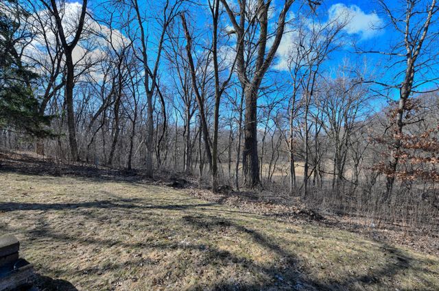 12102 Red Oak Court S, Burnsville, MN 55337