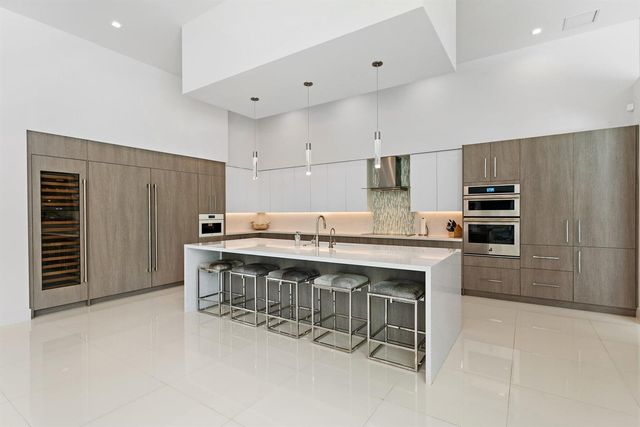 2162 Radnor Road, North Palm Beach, FL 33408