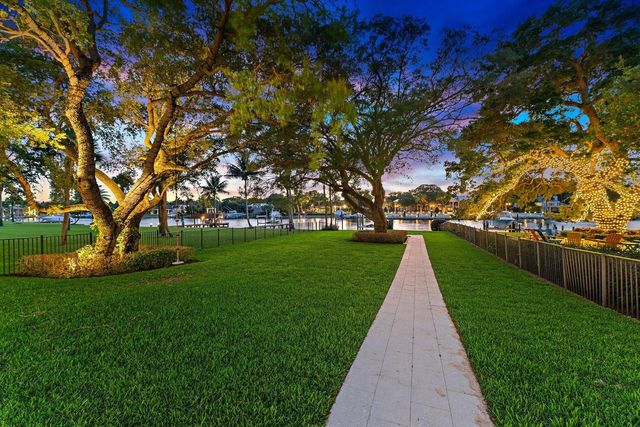 2162 Radnor Road, North Palm Beach, FL 33408