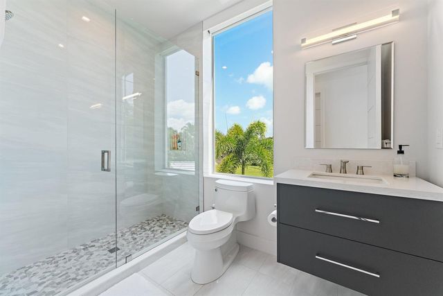 2162 Radnor Road, North Palm Beach, FL 33408