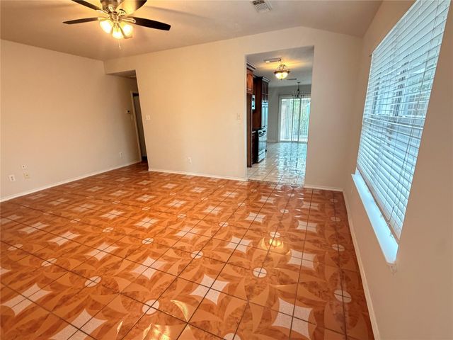1418 Carolina Grove Lane, Houston, TX 77073