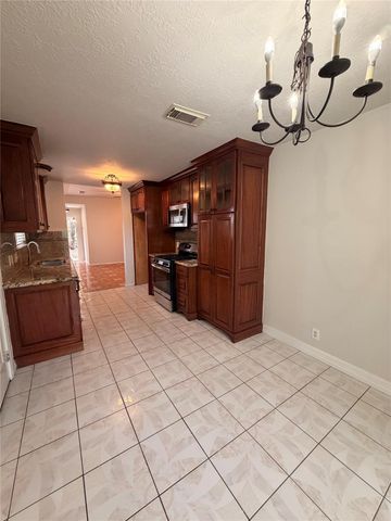 1418 Carolina Grove Lane, Houston, TX 77073