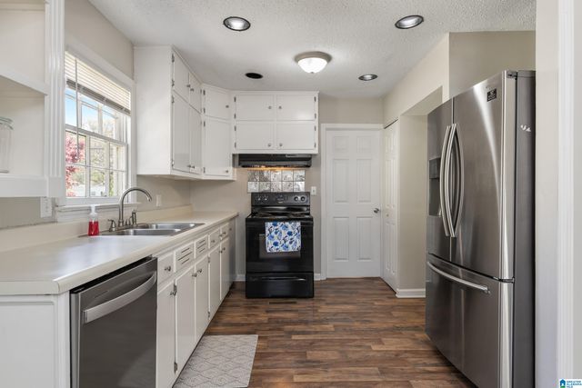 808 MEADOWBROOK DRIVE, Birmingham, AL 35215