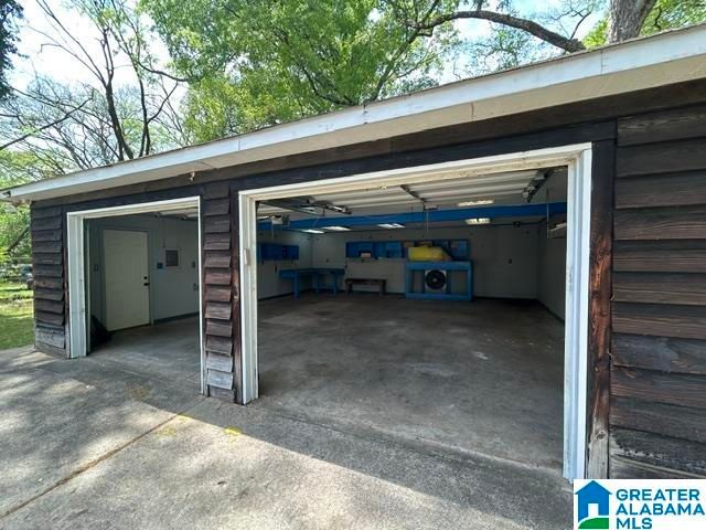 808 MEADOWBROOK DRIVE, Birmingham, AL 35215