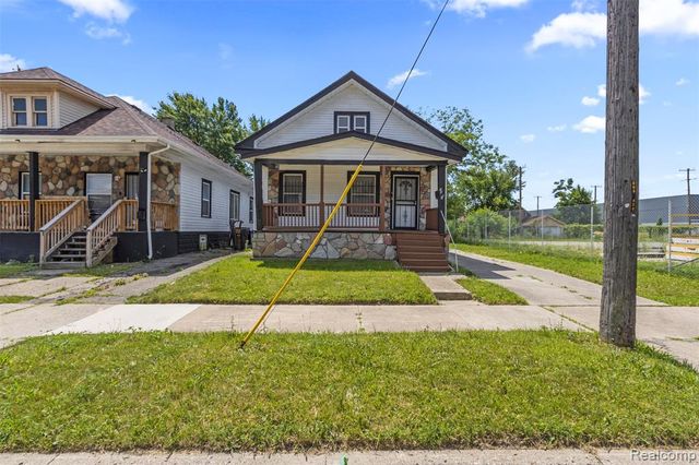 7413 Elmhurst Street, Detroit, MI 48204