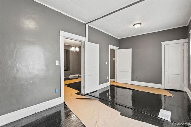 7413 Elmhurst Street, Detroit, MI 48204