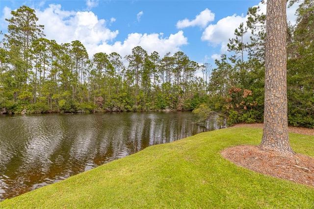 201 Stillwater Drive, St. Simons Island, GA 31522