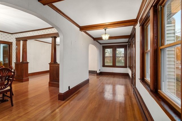 15 Inwood Rd, Worcester, MA 01606