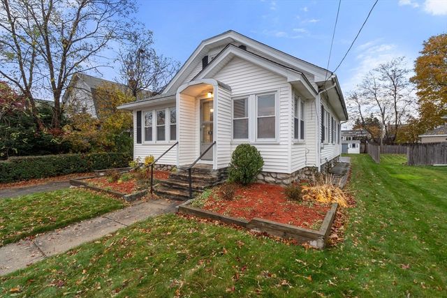 15 Inwood Rd, Worcester, MA 01606