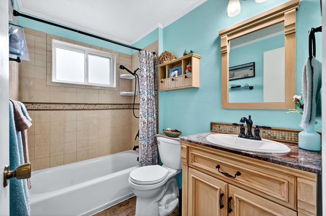 515 E Shenandoah Dr, Spokane, WA 99208