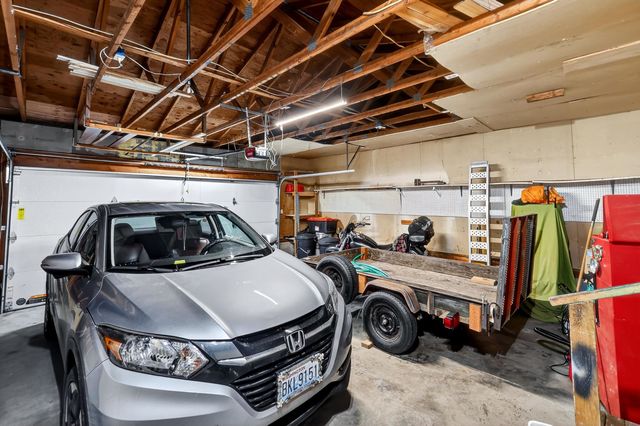 515 E Shenandoah Dr, Spokane, WA 99208