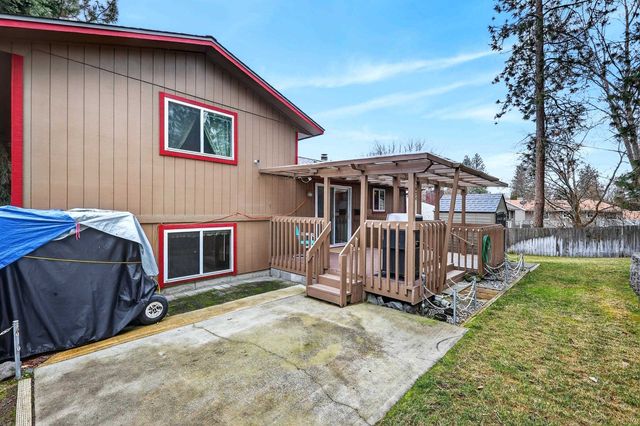 515 E Shenandoah Dr, Spokane, WA 99208