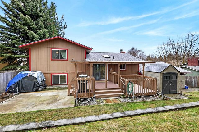 515 E Shenandoah Dr, Spokane, WA 99208