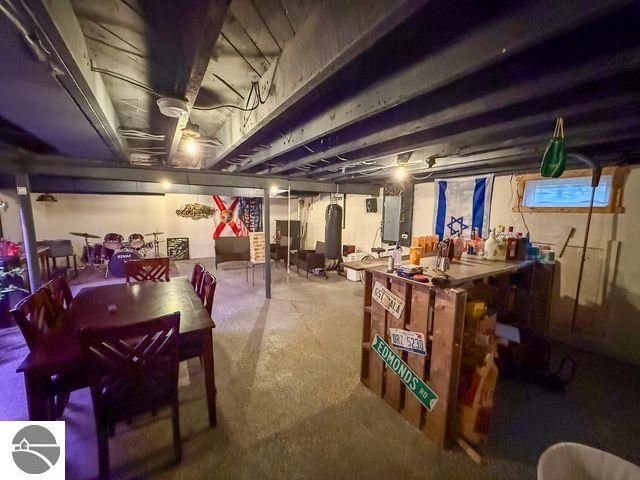 2703 E Moorestown Road, Lake City, MI 49651