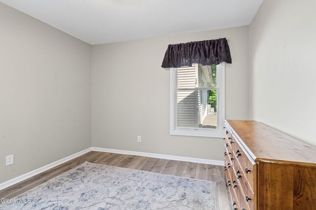 231 Summit Avenue, East Greenbush, NY 12144