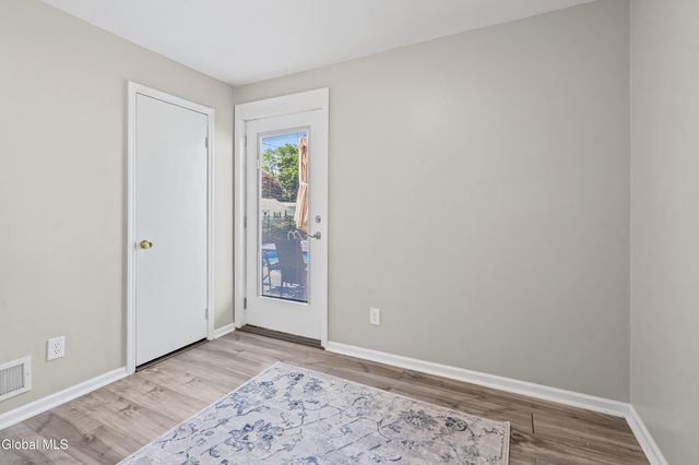 231 Summit Avenue, East Greenbush, NY 12144