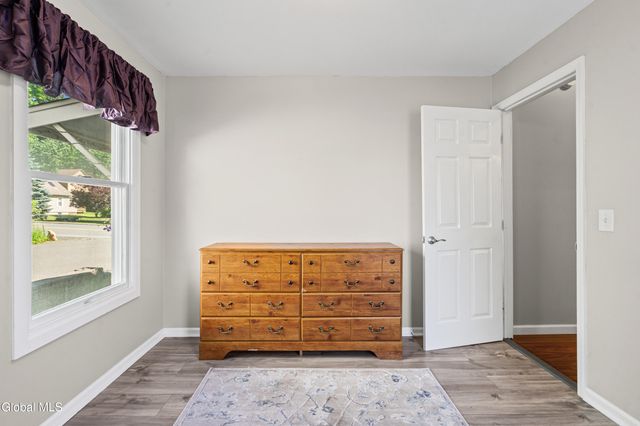 231 Summit Avenue, East Greenbush, NY 12144