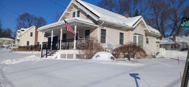 231 Summit Avenue, East Greenbush, NY 12144