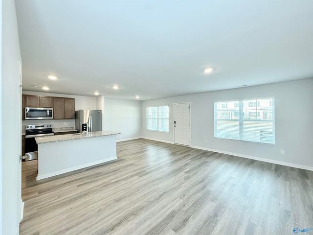 21432 Scuttle Street, Athens, AL 35613