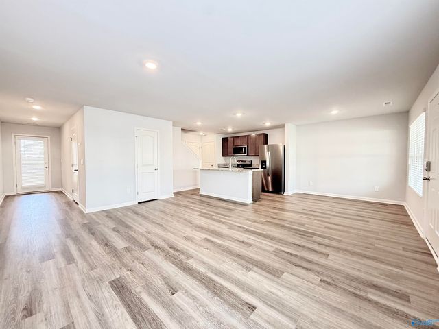 21432 Scuttle Street, Athens, AL 35613