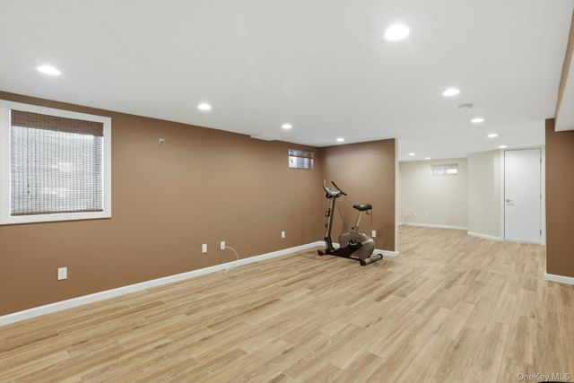 35 3rd Avenue, Massapequa Park, NY 11762