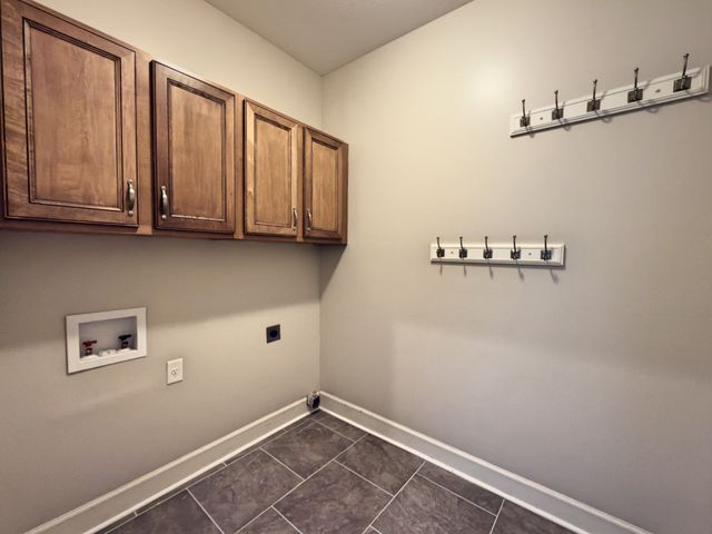 1149 Presto Ct, Adams, TN 37010